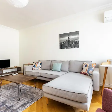 Chic Flat 5 Min To Moda Pier *